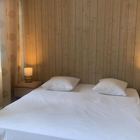 L'Appart Sur Jardin 42M2 Tres Calme La Rochelle  Kültér fotó
