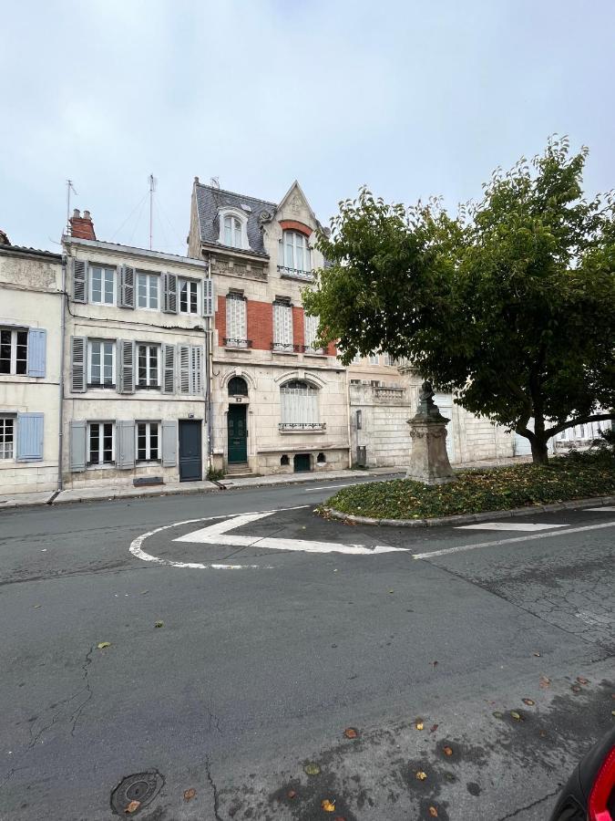 L'Appart Sur Jardin 42M2 Tres Calme La Rochelle  Kültér fotó